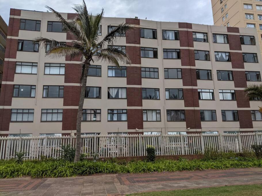 Capri24 - Modern Apartment Overlooking The Sea Amanzimtoti Luaran gambar