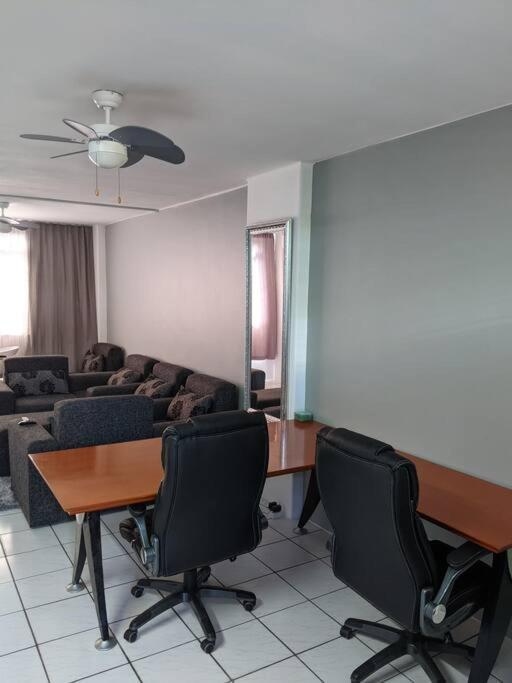 Capri24 - Modern Apartment Overlooking The Sea Amanzimtoti Luaran gambar