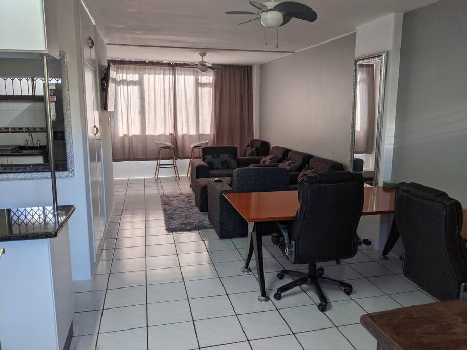 Capri24 - Modern Apartment Overlooking The Sea Amanzimtoti Luaran gambar